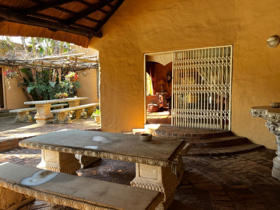 4 Bedroom Property for Sale in Wilkoppies North West